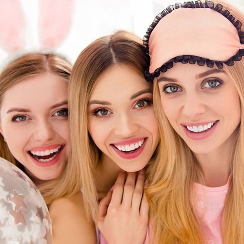 L’hôtel de Berny recherche des partenaires pour animer des soirées pyjamas et enterrements de vie de jeunes filles (EVJF):
- Shooting photos
- Clip vidéo
- Beauté : créer son rouge à lève, parfum
- Décoration : créer sa composition florale
- Massages
Contact : direction@hotelberny.com